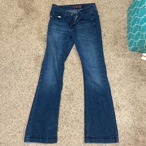 Bootcut Jeans. Good condition, little worn on the bottom.